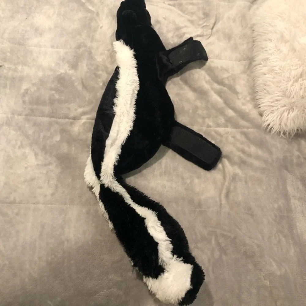 Target dog skunk